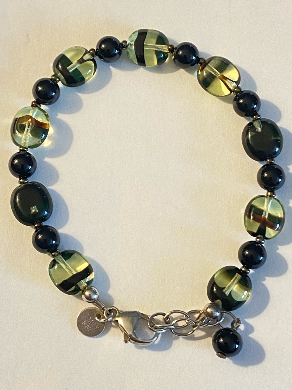 Signed Emily Ray Artisan Beaded Bracelet Multi-Toned Green & Black Glass 925